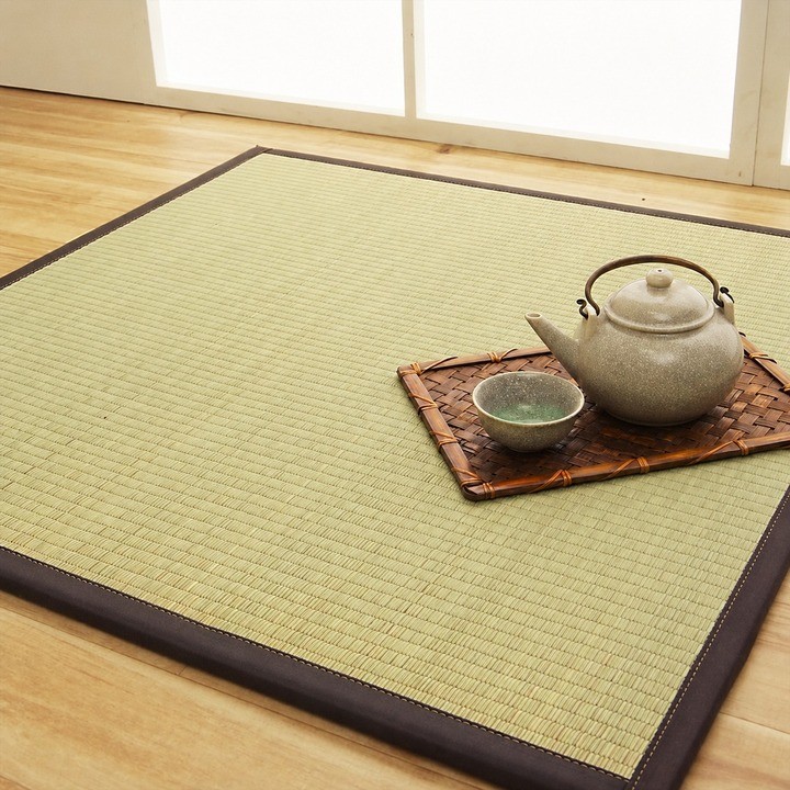 Japanese Igusa Tatami Floor Mat Tenryu 82 x 82 cm 1 mat in Brown laid-out view