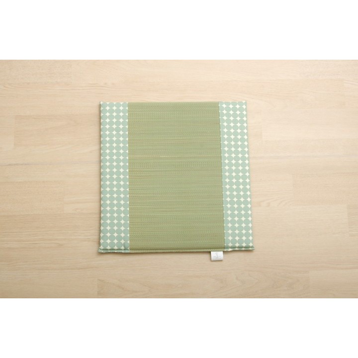 Japanese Undyed Igusa Car Seat Cushion Marble in Green - seat surface texture