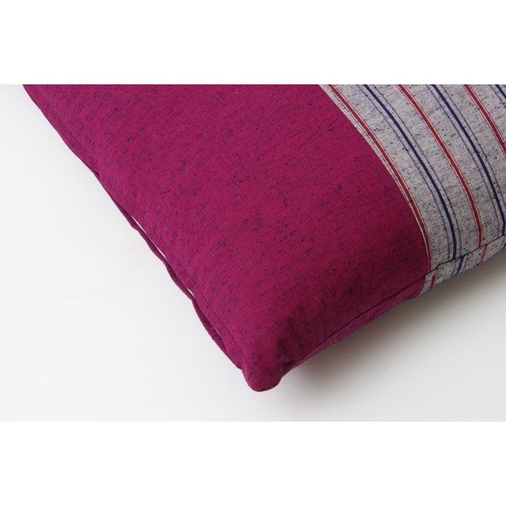 Chikugo Enji Red zabuton fabric texture