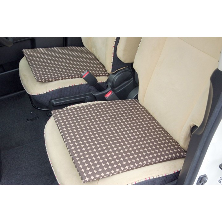 Japanese Igusa and PP Car Seat Cushion Marble in Brown - in-car use image