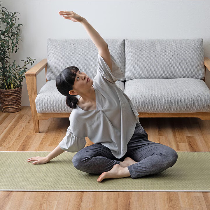 Igusa yoga mat rolled for carrying Igusa yoga mat rolled for carrying