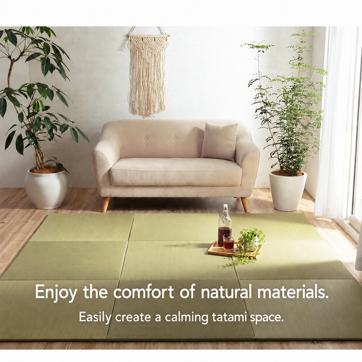 Natural igusa tatami mats arranged in a living room Natural igusa tatami mats arranged in a living room