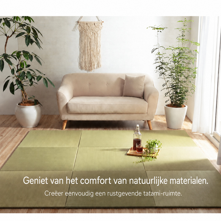 Natuurlijke igusa-tatamimatten in een woonkamer